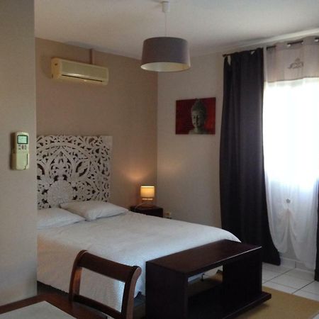 סן-פייר 2 Chambres Avec Piscine Dans Maison Creole מראה חיצוני תמונה