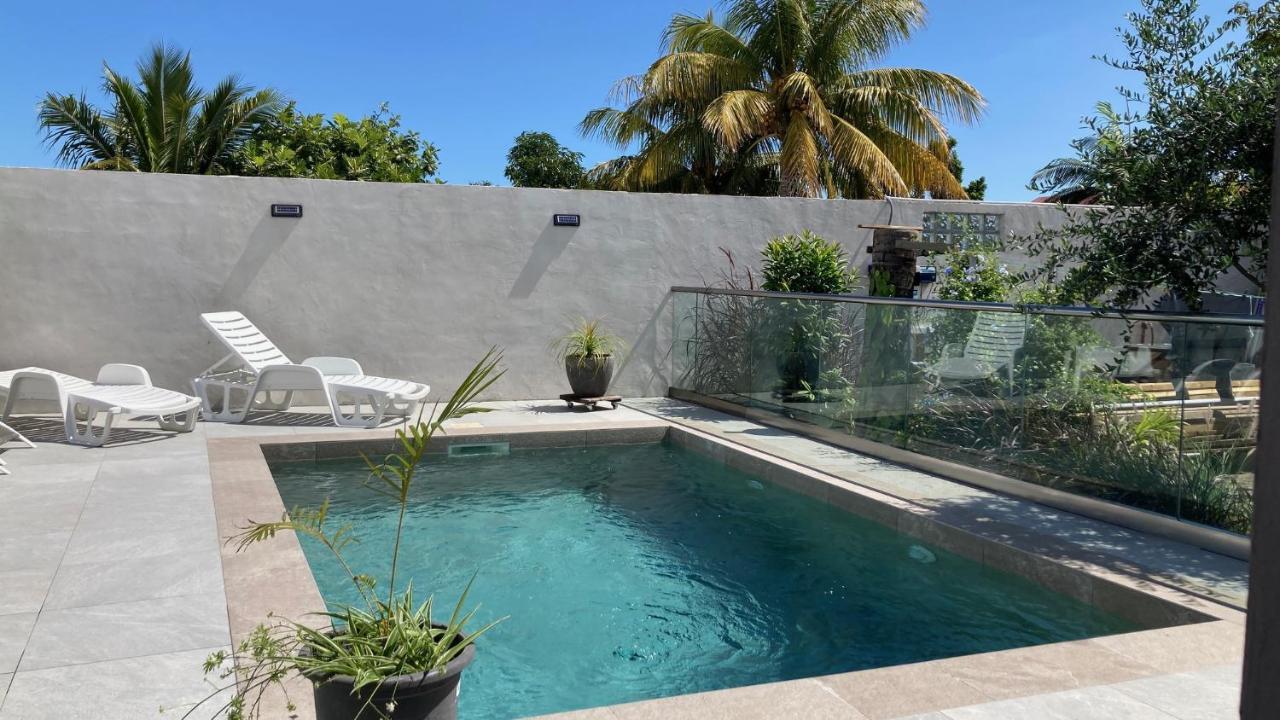 סן-פייר 2 Chambres Avec Piscine Dans Maison Creole מראה חיצוני תמונה